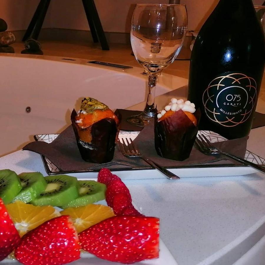 Lux Suite Taranto Esterno foto