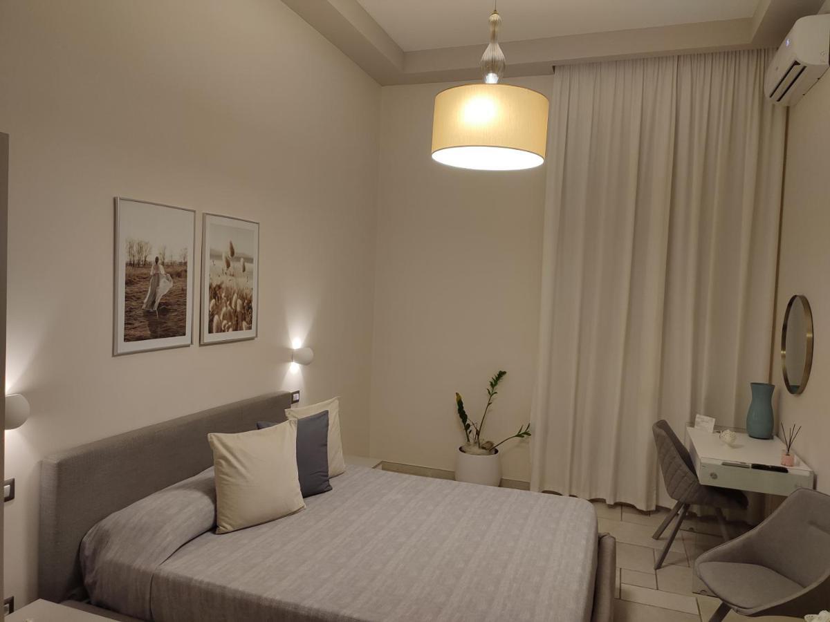 Lux Suite Taranto Esterno foto